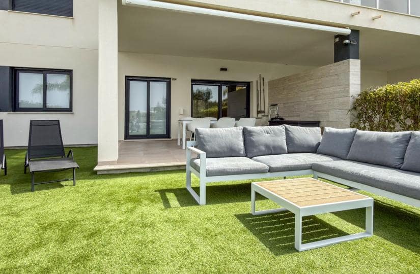 Apartamento de 2 habitaciones en Pilar de la Horadada en venta con piscina garaje - 354.000 € (Ref: 9764862)