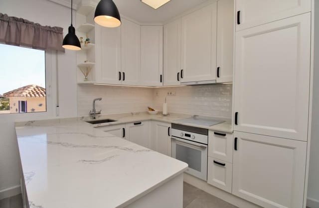 3 soveværelse Villa til salg i Blue Lagoon med swimmingpool garage - € 499.000 (Ref: 9764863)