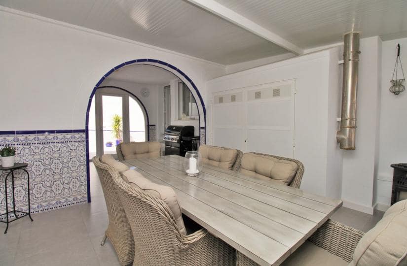 3 soveværelse Villa til salg i Orihuela Costa med swimmingpool garage - € 499.000 (Ref: 9764863)