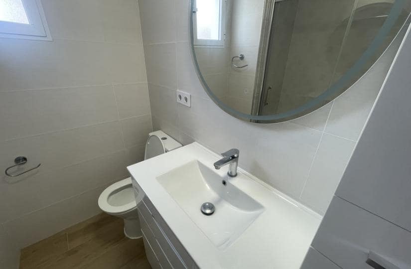 Appartement à vendre à Torrevieja avec piscine garage - 105 000 € (Ref: 9764864)