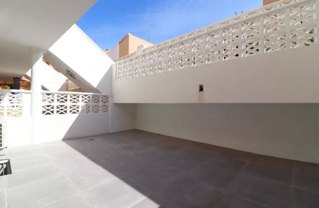 3 Zimmer Apartment zu verkaufen in Los Europeos, Torrevieja mit Pool - 254.950 € (Ref: 9764890)