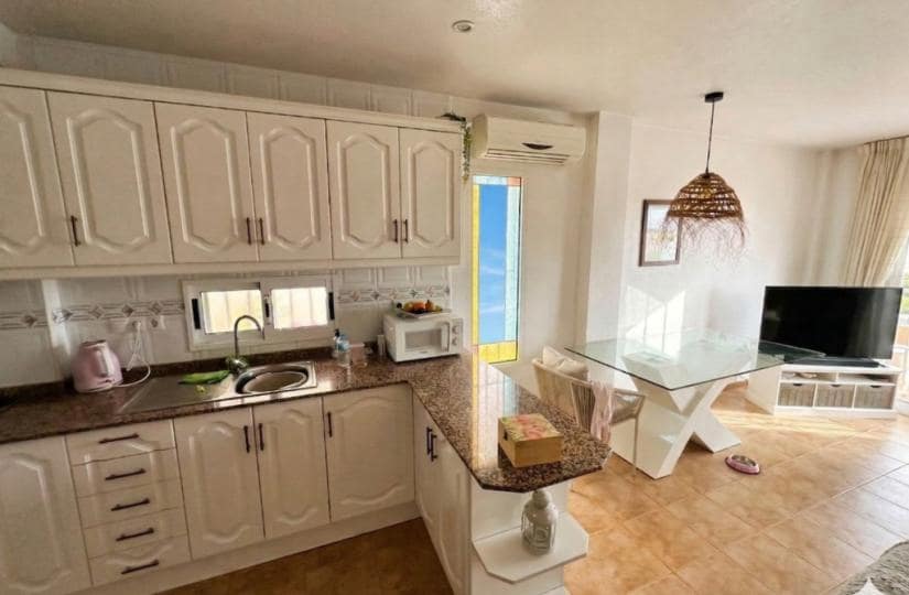 4 soveværelse Semi-Rækkehus til salg i Benijofar med swimmingpool - € 262.500 (Ref: 9764891)