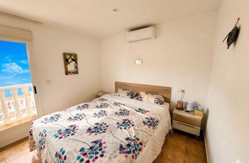 4 soveværelse Semi-Rækkehus til salg i Benijofar med swimmingpool - € 262.500 (Ref: 9764891)