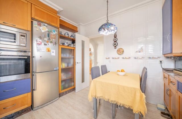 4 sypialnia Dom na sprzedaż w El Moncayo, Guardamar del Segura z basenem garażem - 395 000 € (Ref: 9772750)