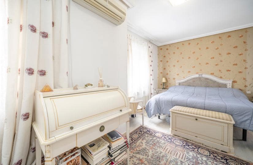 4 sypialnia Dom na sprzedaż w El Moncayo z basenem garażem - 395 000 € (Ref: 9772750)