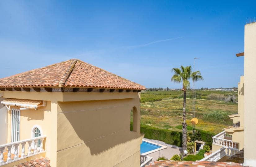 4 sypialnia Dom na sprzedaż w El Moncayo z basenem garażem - 395 000 € (Ref: 9772750)