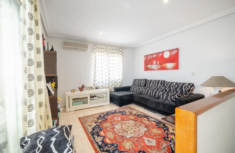 4 sypialnia Dom na sprzedaż w El Moncayo z basenem garażem - 395 000 € (Ref: 9772750)