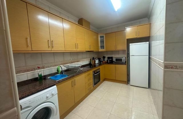 4 sovrum Lägenhet till salu i Jacarilla med pool - 145 000 € (Ref: 9772828)