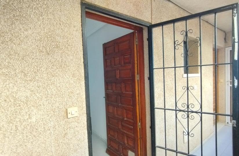 Leilighet til salgs i San Luis - € 70 000 (Ref: 9774146)