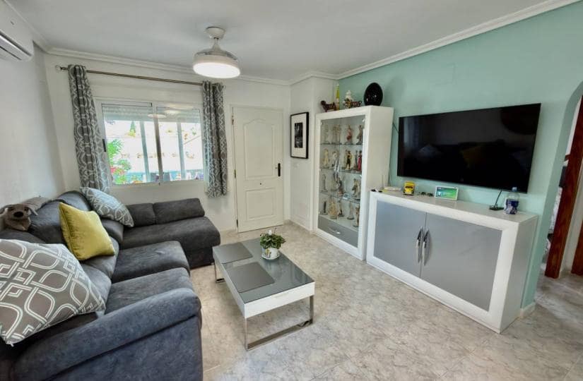 3 sypialnia Willa na sprzedaż w Ciudad Quesada z garażem - 285 000 € (Ref: 9777574)