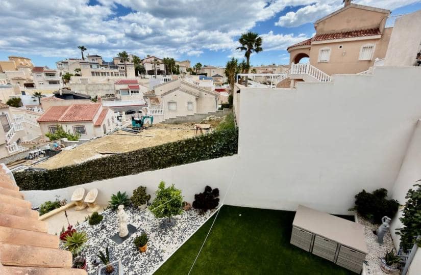 3 sypialnia Willa na sprzedaż w Ciudad Quesada z garażem - 285 000 € (Ref: 9777574)