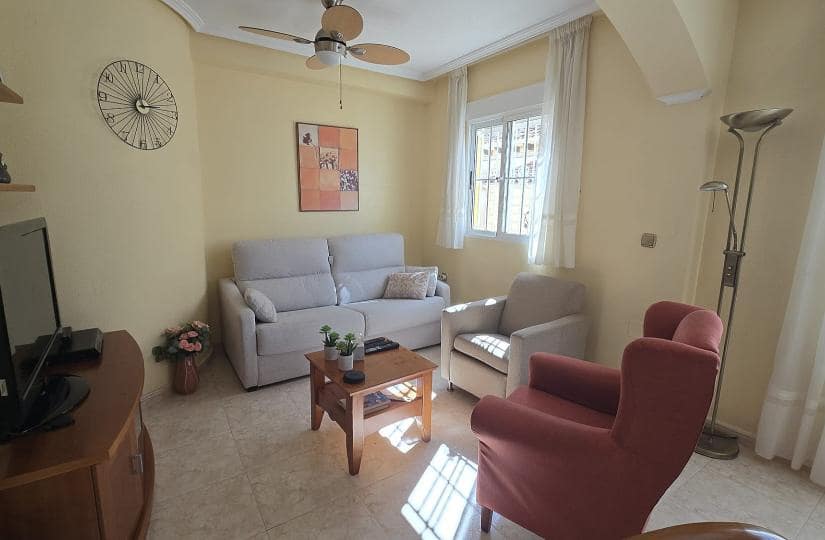 2 slaapkamer Halfvrijstaande villa te koop in Orihuela Costa met zwembad garage - € 265.000 (Ref: 9780056)