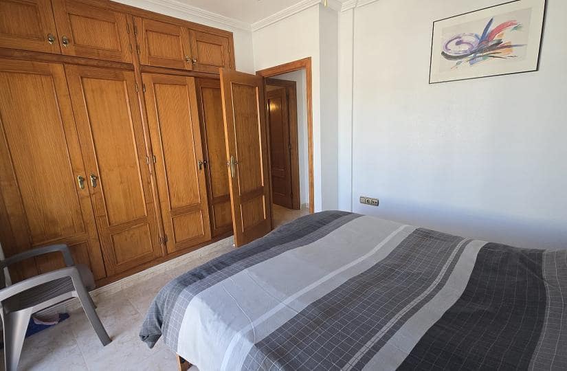 2 slaapkamer Halfvrijstaande villa te koop in Orihuela Costa met zwembad garage - € 265.000 (Ref: 9780056)