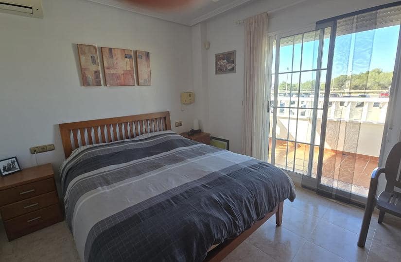 2 slaapkamer Halfvrijstaande villa te koop in Orihuela Costa met zwembad garage - € 265.000 (Ref: 9780056)