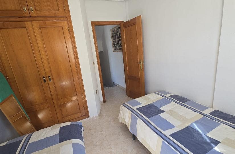 2 slaapkamer Halfvrijstaande villa te koop in Orihuela Costa met zwembad garage - € 265.000 (Ref: 9780056)