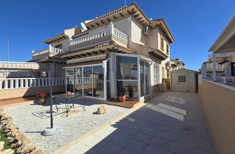 2 slaapkamer Halfvrijstaande villa te koop in Orihuela Costa met zwembad garage - € 265.000 (Ref: 9780056)