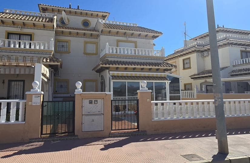 2 slaapkamer Halfvrijstaande villa te koop in Orihuela Costa met zwembad garage - € 265.000 (Ref: 9780056)