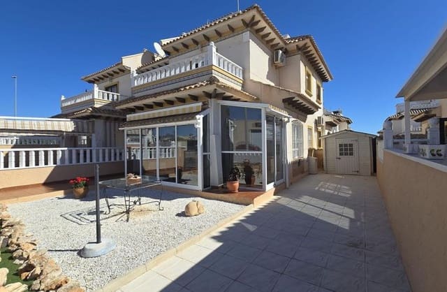 2 slaapkamer Halfvrijstaande villa te koop in Lomas de Cabo Roig - Los Dolses, Orihuela met zwembad garage - € 265.000 (Ref: 9780056)