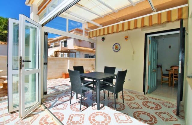 3 chambre Villa/Maison Semi-Mitoyenne à vendre à Playa Flamenca, Orihuela avec piscine - 249 950 € (Ref: 9780057)