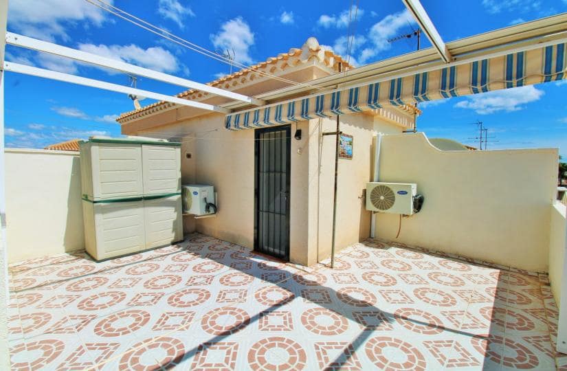 3 chambre Villa/Maison Semi-Mitoyenne à vendre à Playa Flamenca avec piscine - 249 950 € (Ref: 9780057)