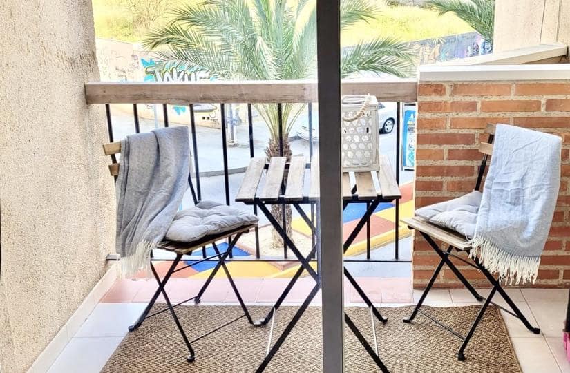 Huoneisto myytävänä paikassa Torrevieja mukana uima-altaan - 84 900 € (Ref: 9793712)