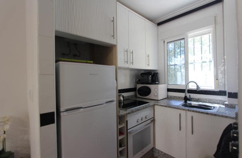 2 slaapkamer Appartement te koop in Algorfa met zwembad garage - € 125.000 (Ref: 9795749)