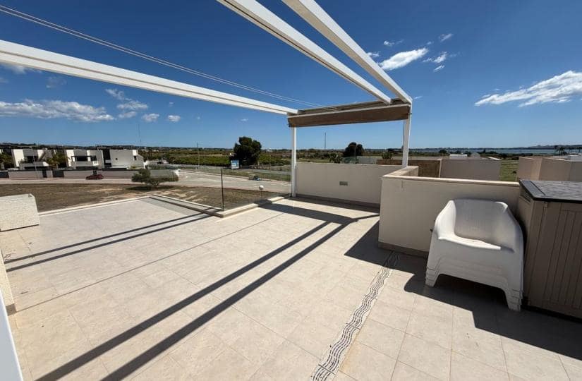 3 bedroom Villa for sale in Pueblo Bravo with pool garage - € 399,900 (Ref: 9800483)