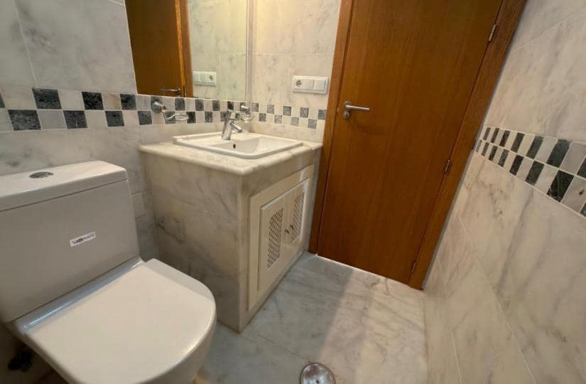 2 soveværelse Semi-Rækkehus til salg i Algorfa med swimmingpool garage - € 234.900 (Ref: 9805875)