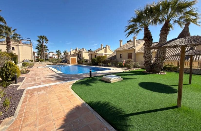 2 soveværelse Semi-Rækkehus til salg i Algorfa med swimmingpool garage - € 234.900 (Ref: 9805875)