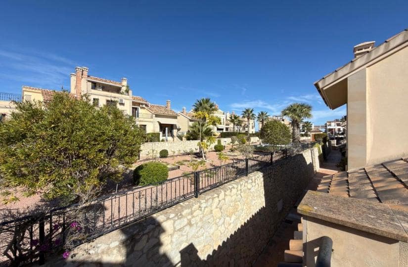 2 soveværelse Semi-Rækkehus til salg i Algorfa med swimmingpool garage - € 234.900 (Ref: 9805875)