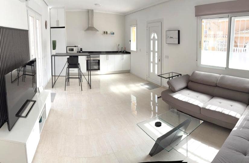 2 chambre Villa/Maison Semi-Mitoyenne à vendre à Ciudad Quesada avec piscine garage - 199 995 € (Ref: 9810438)