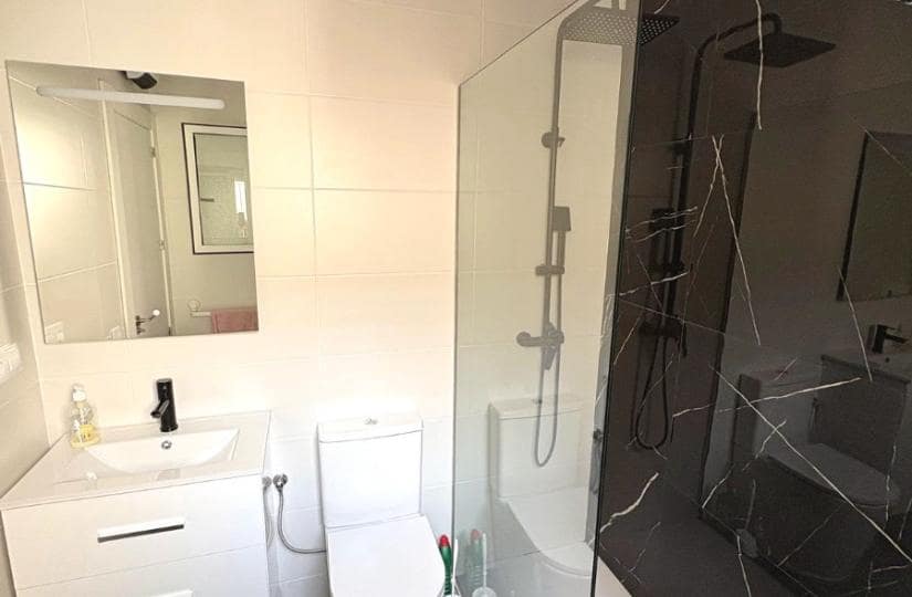 2 chambre Villa/Maison Semi-Mitoyenne à vendre à Ciudad Quesada avec piscine garage - 199 995 € (Ref: 9810438)