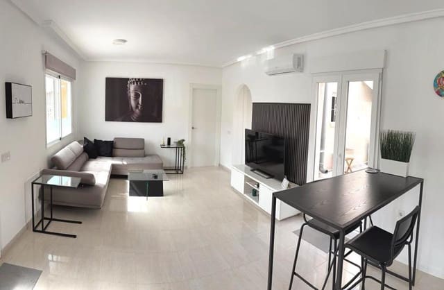 2 sovrum Semi-fristående Villa till salu i Ciudad Quesada, Rojales med pool garage - 199 995 € (Ref: 9810438)