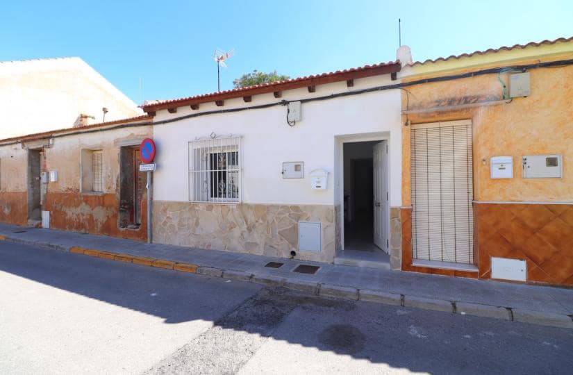 2 soveværelse Bungalow til salg i Benijofar med swimmingpool - € 199.950 (Ref: 9810439)