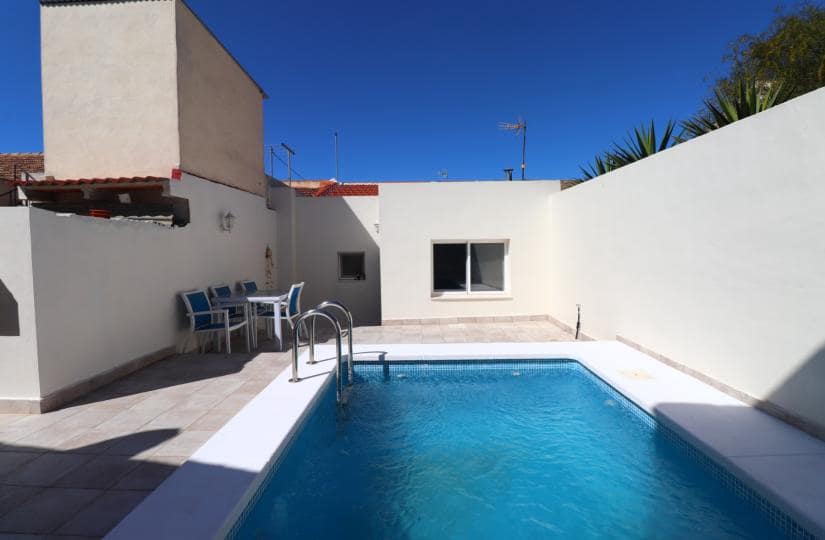 2 soveværelse Bungalow til salg i Benijofar med swimmingpool - € 199.950 (Ref: 9810439)