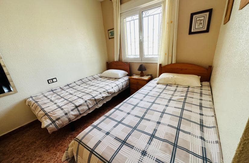 2 bedroom Apartment for sale in Vistabella with pool garage - € 140,000 (Ref: 9819793)