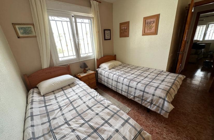 2 bedroom Apartment for sale in Vistabella with pool garage - € 140,000 (Ref: 9819793)