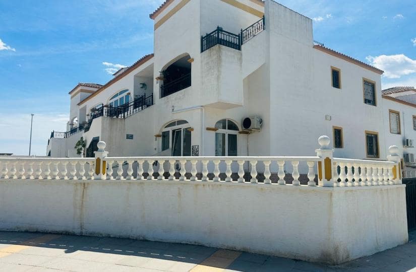 2 bedroom Apartment for sale in Vistabella with pool garage - € 140,000 (Ref: 9819793)