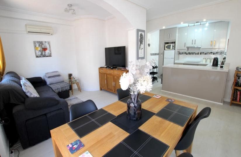 2 quarto Casa em Banda para venda em Cabo Roig com piscina garagem - 235 000 € (Ref: 9819964)