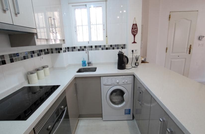 2 quarto Casa em Banda para venda em Cabo Roig com piscina garagem - 235 000 € (Ref: 9819964)