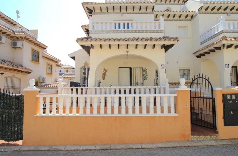 2 quarto Casa em Banda para venda em Cabo Roig com piscina garagem - 235 000 € (Ref: 9819964)