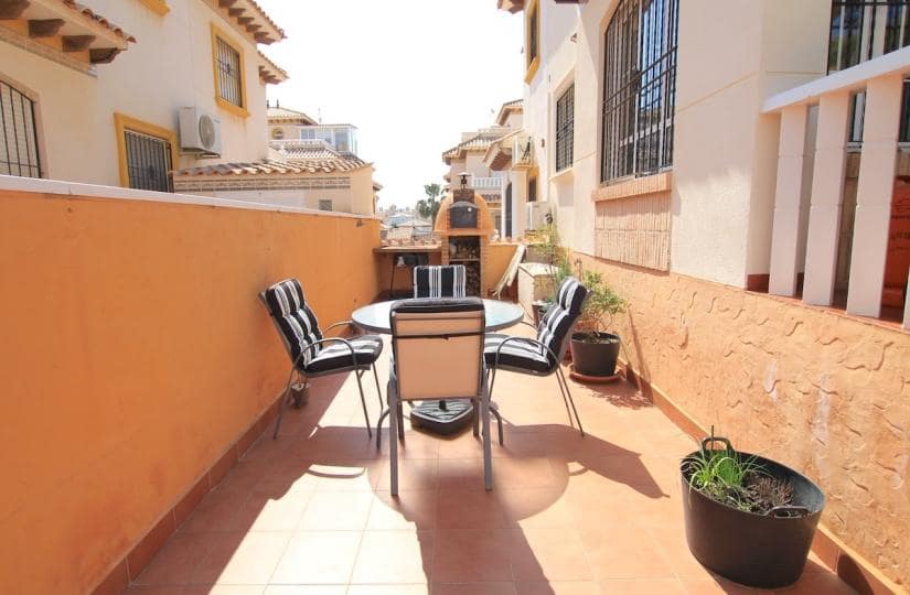 2 quarto Casa em Banda para venda em Cabo Roig com piscina garagem - 235 000 € (Ref: 9819964)