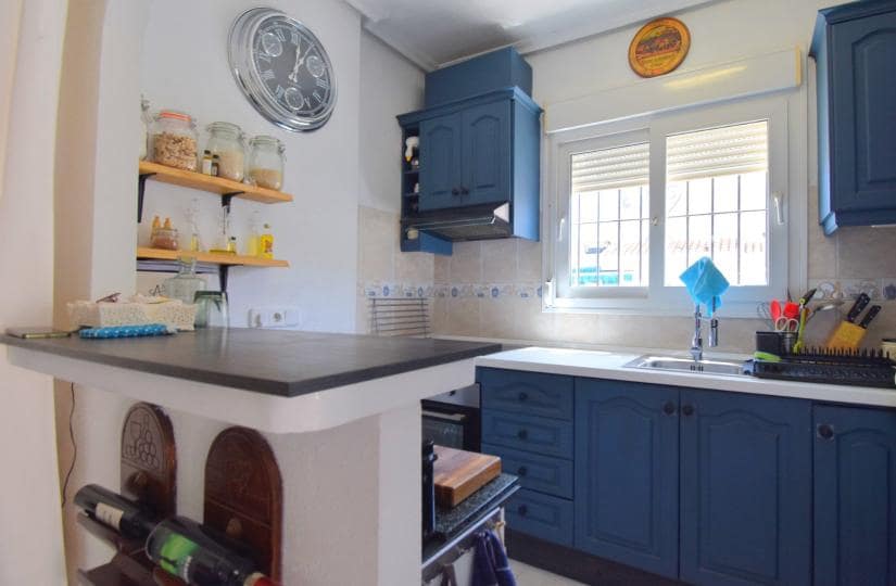 3 quarto Moradia Geminada para venda em Playa Flamenca com piscina garagem - 249 000 € (Ref: 9826863)