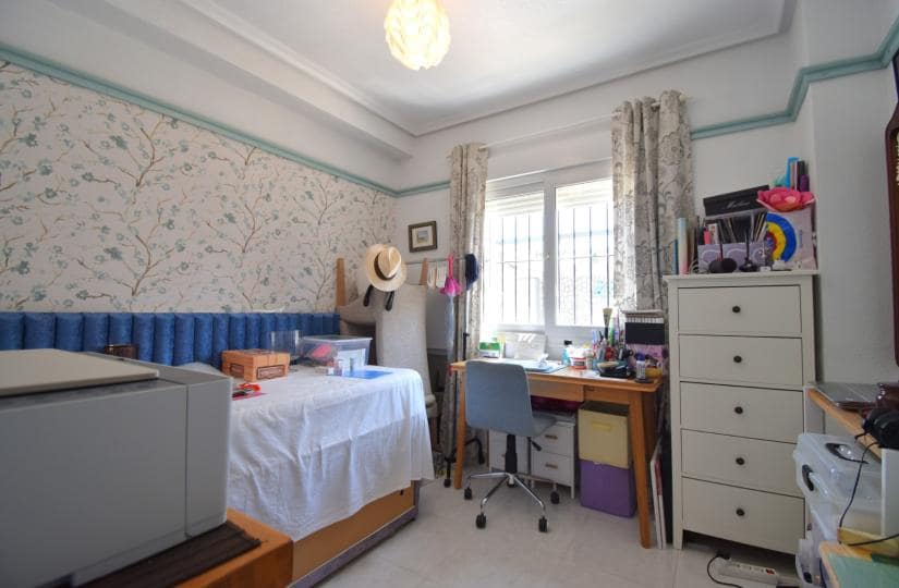 3 quarto Moradia Geminada para venda em Playa Flamenca com piscina garagem - 249 000 € (Ref: 9826863)
