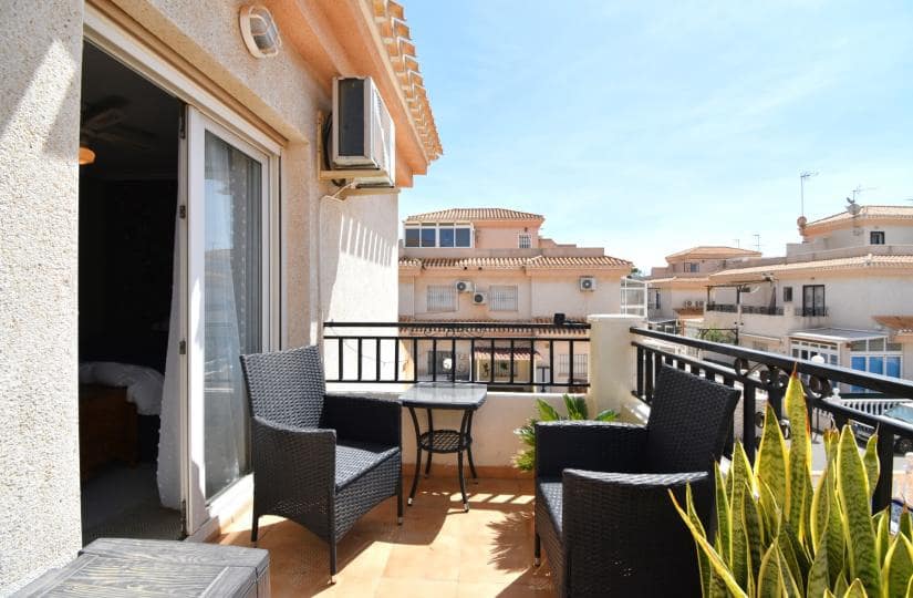3 quarto Moradia Geminada para venda em Playa Flamenca com piscina garagem - 249 000 € (Ref: 9826863)