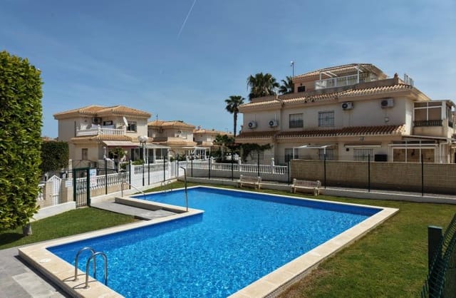 3 chambre Villa/Maison Semi-Mitoyenne à vendre à Playa Flamenca, Orihuela avec piscine garage - 249 000 € (Ref: 9826863)