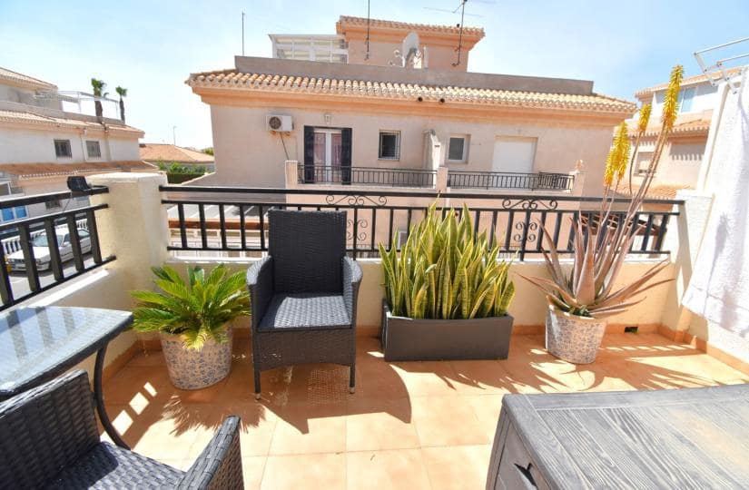 3 quarto Moradia Geminada para venda em Playa Flamenca com piscina garagem - 249 000 € (Ref: 9826863)
