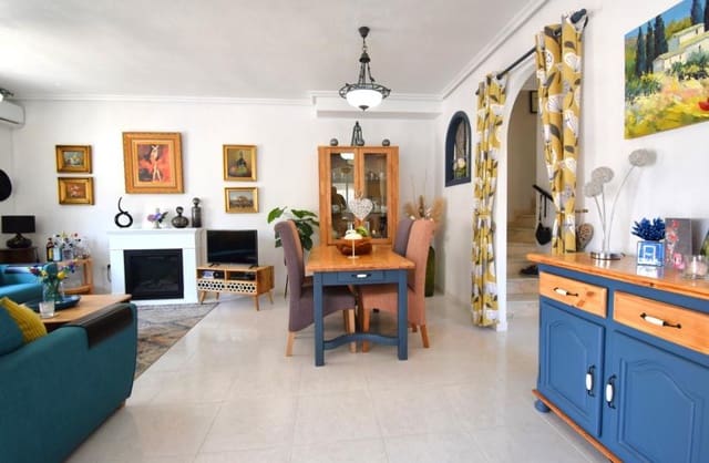 3 chambre Villa/Maison Semi-Mitoyenne à vendre à Playa Flamenca, Orihuela avec piscine garage - 249 000 € (Ref: 9826863)
