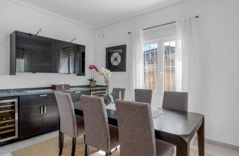 4 soverom Villa til salgs i La Marquesa med svømmebasseng garasje - € 695 000 (Ref: 9828147)