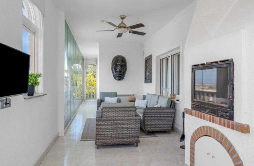 4 soverom Villa til salgs i La Marquesa med svømmebasseng garasje - € 695 000 (Ref: 9828147)